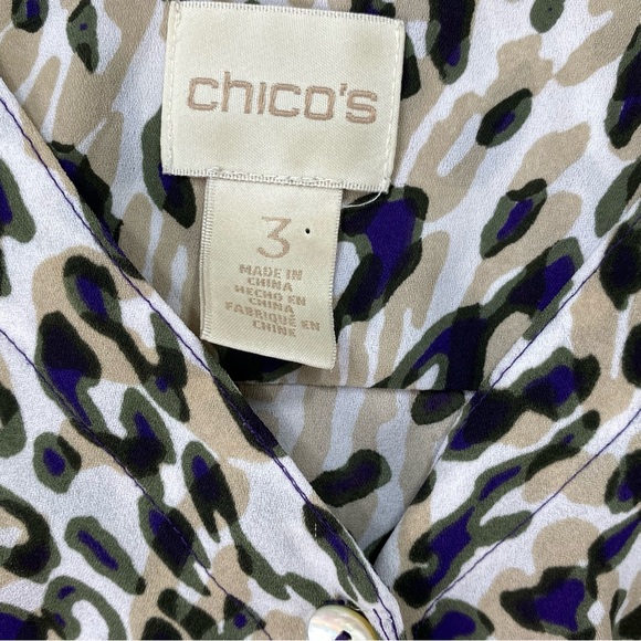 Woman’s Chicos leopard print button-down top size 3 - Picture 3 of 5